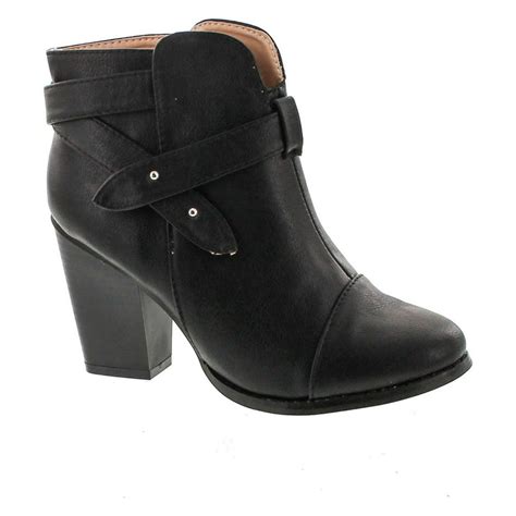 Amazon.com: Chase And Chloe Boots